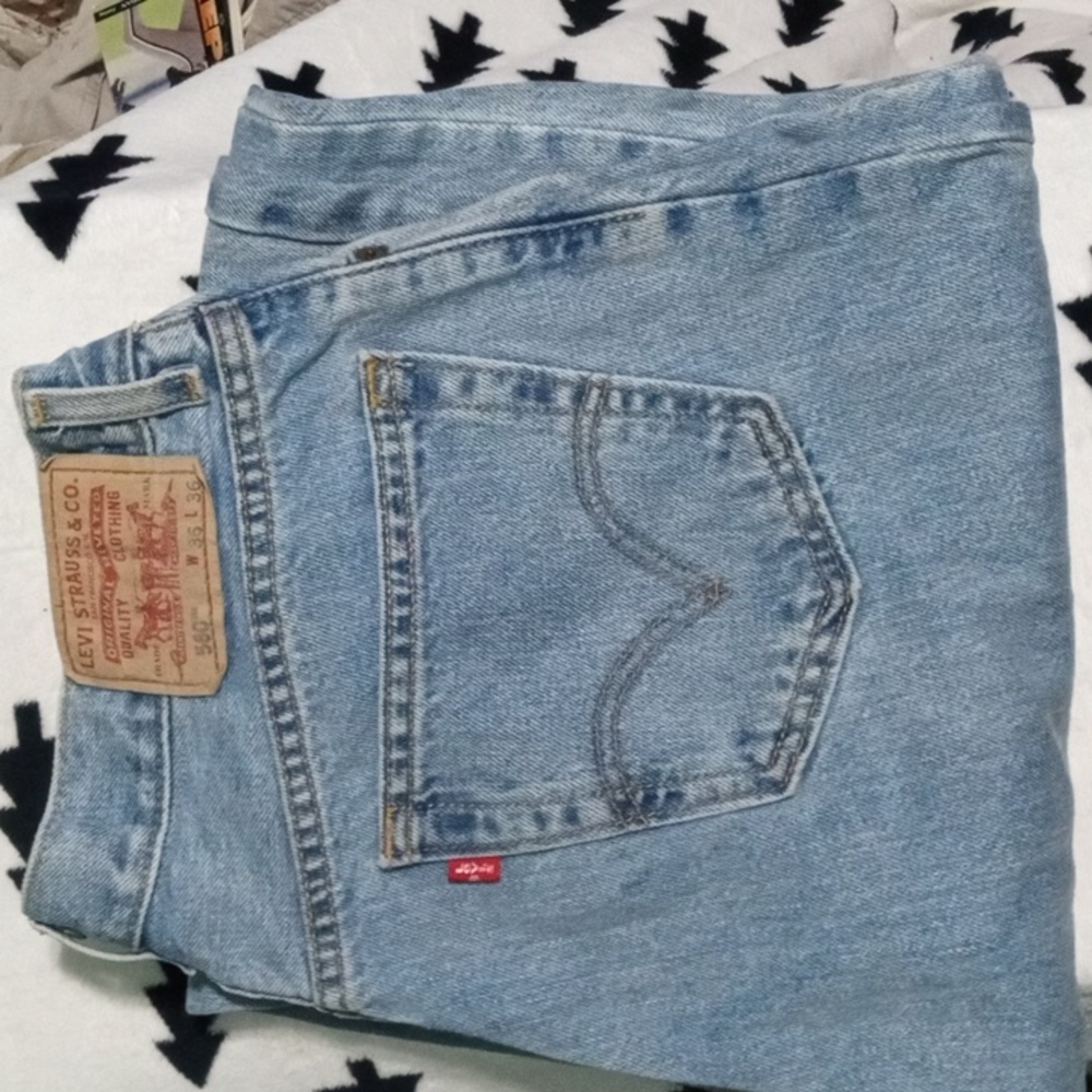 Men's Levi's jeans 560 boot cut good condition no holes rips or stains